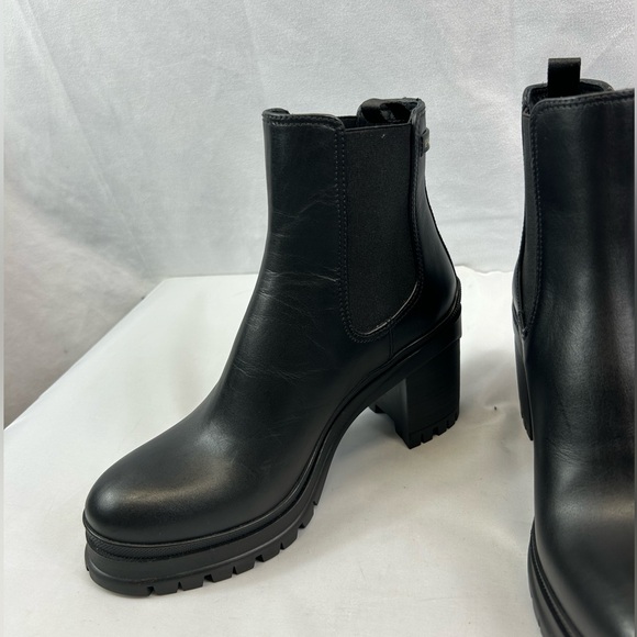 PRADA 
Vitello Montana Lug Sole Chelsea 55mm Boots - Picture 9 of 13